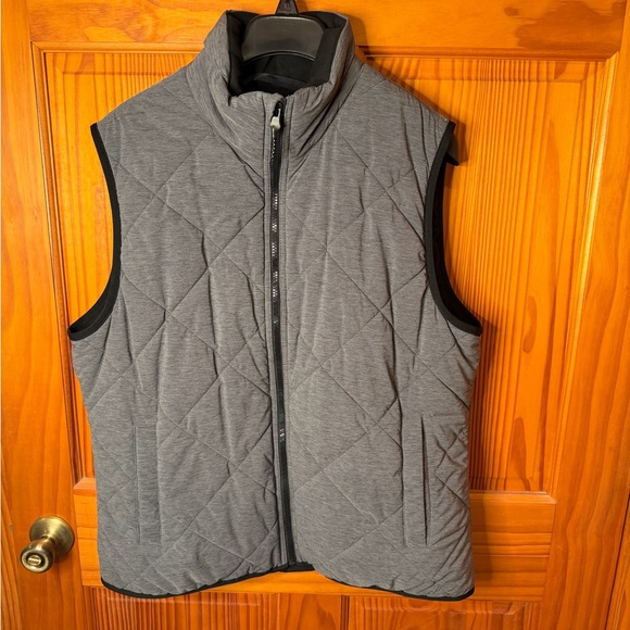 Banana Republic Other - Banana Republic Unisex Large Gray Quilted/Water Resist Vest  Excellent Condition